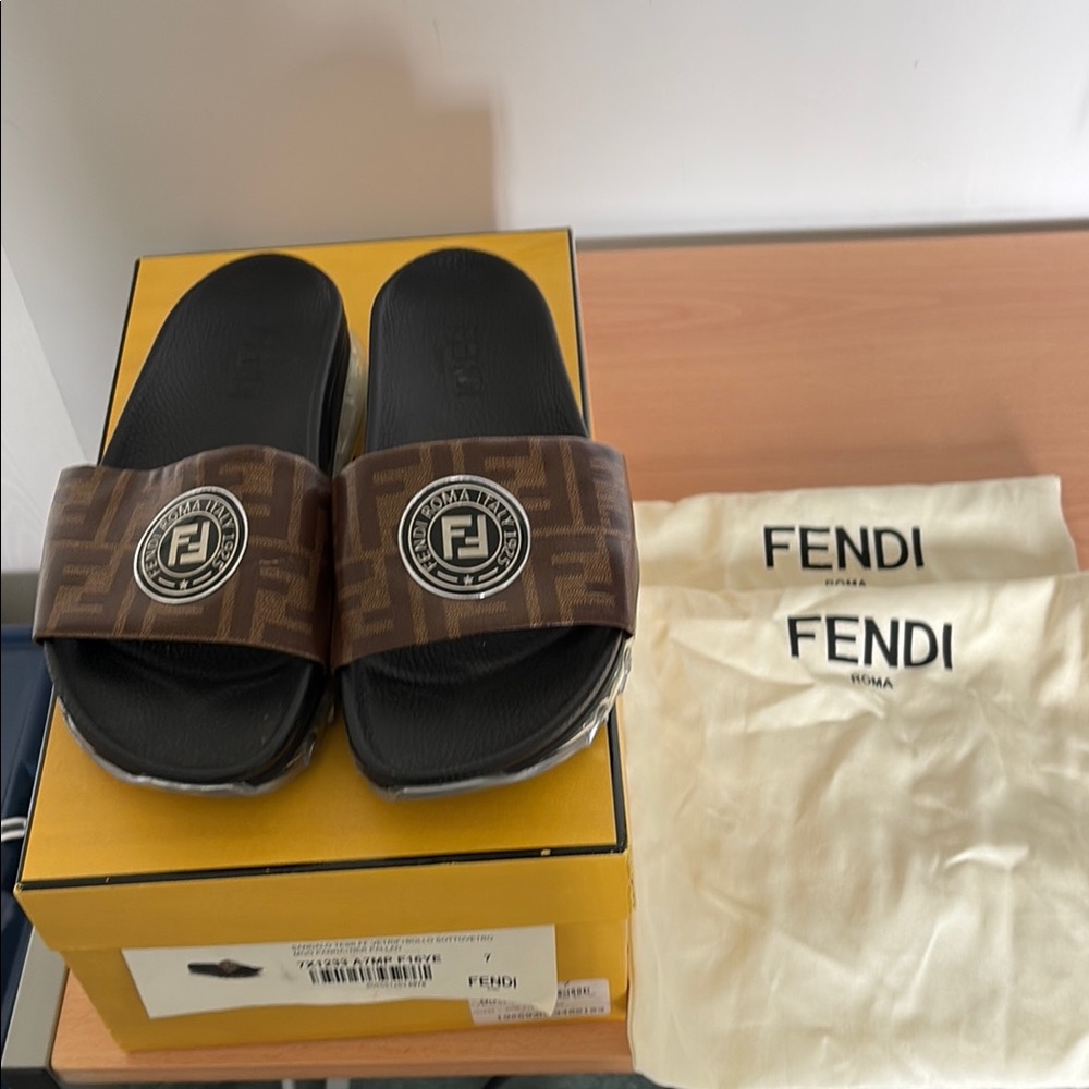 Men's Fendi Roma Brown and Black Sandals with Iconic FF Logo